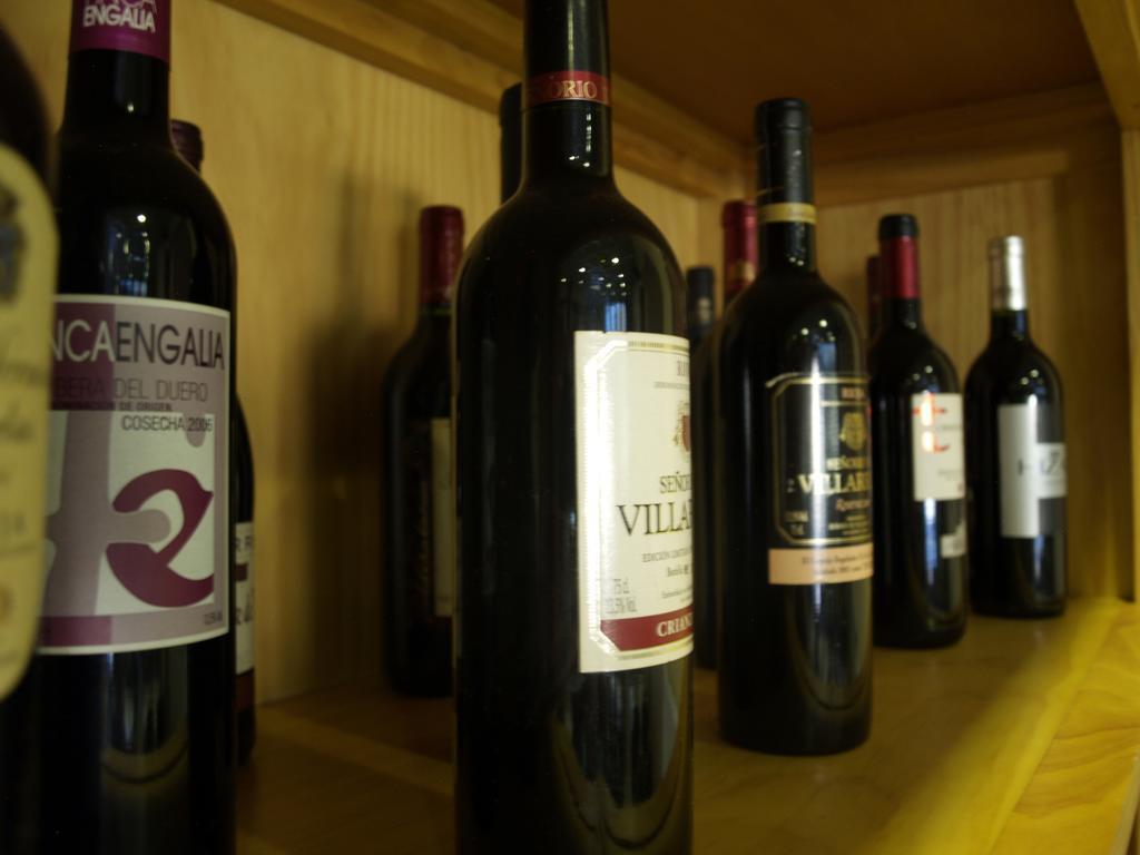 Hostal La Molina Эль-Чорро Экстерьер фото